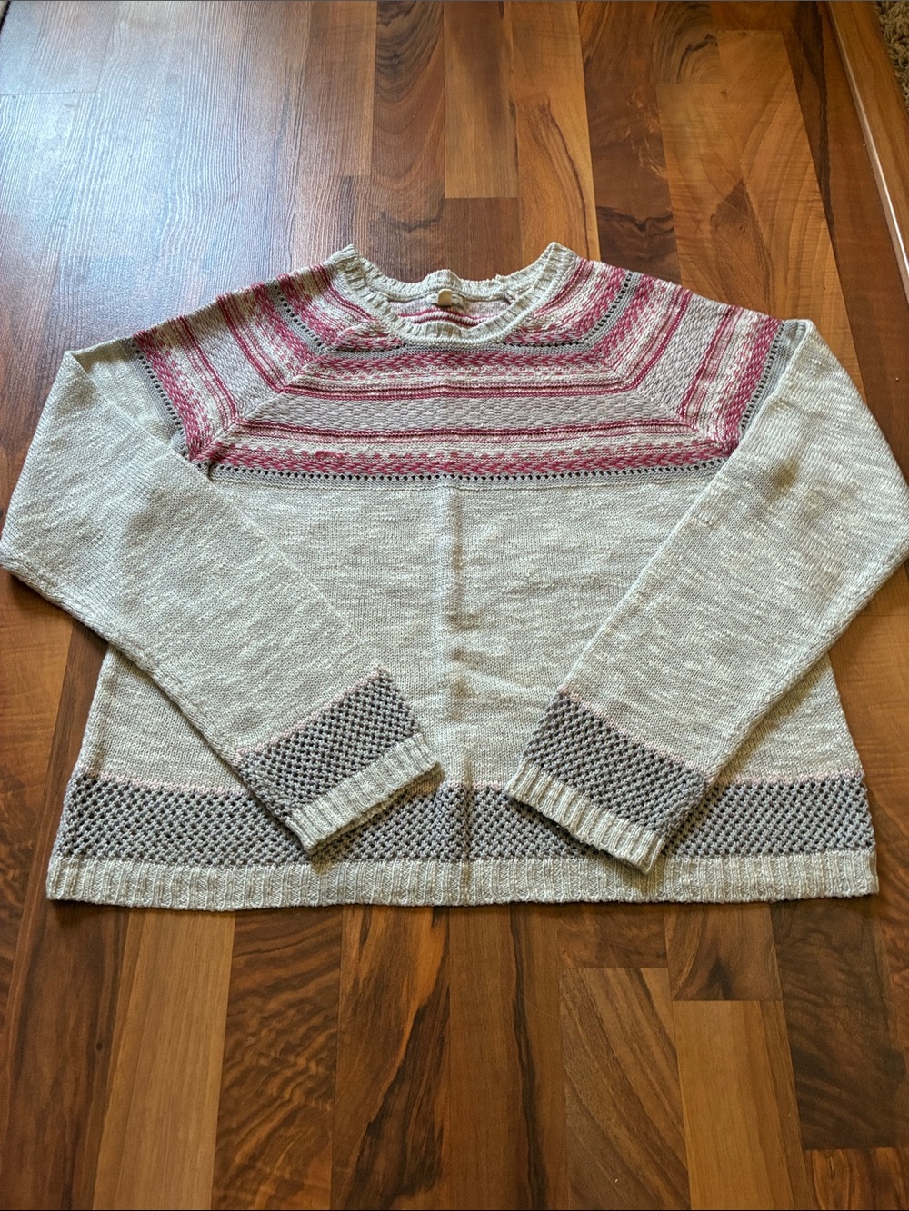 Eyeshadow Cream Knit Crewneck Sweater with Pink Yoke